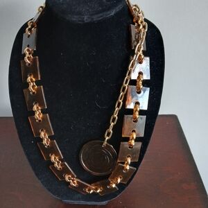 Elegant Gold and Brown Chain Necklace
